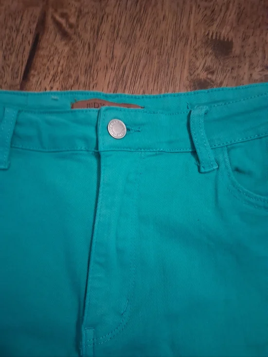 Judy Blue NWOT Teal Garment Dyed Mid Rise Frayed Hem Shorts XL - Picture 3 of 7